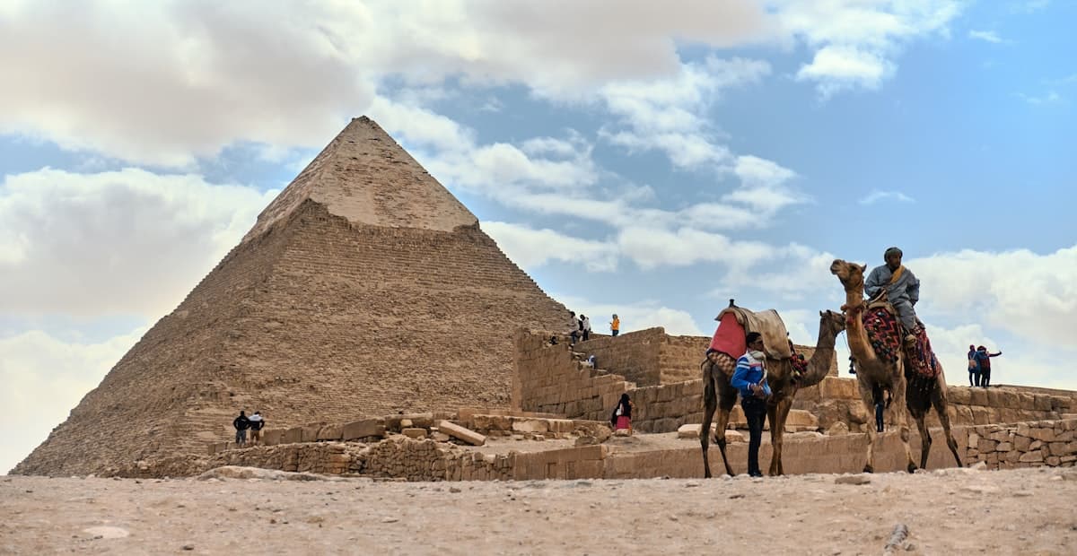 Family exploring Cairo, Egypt — family travel guide