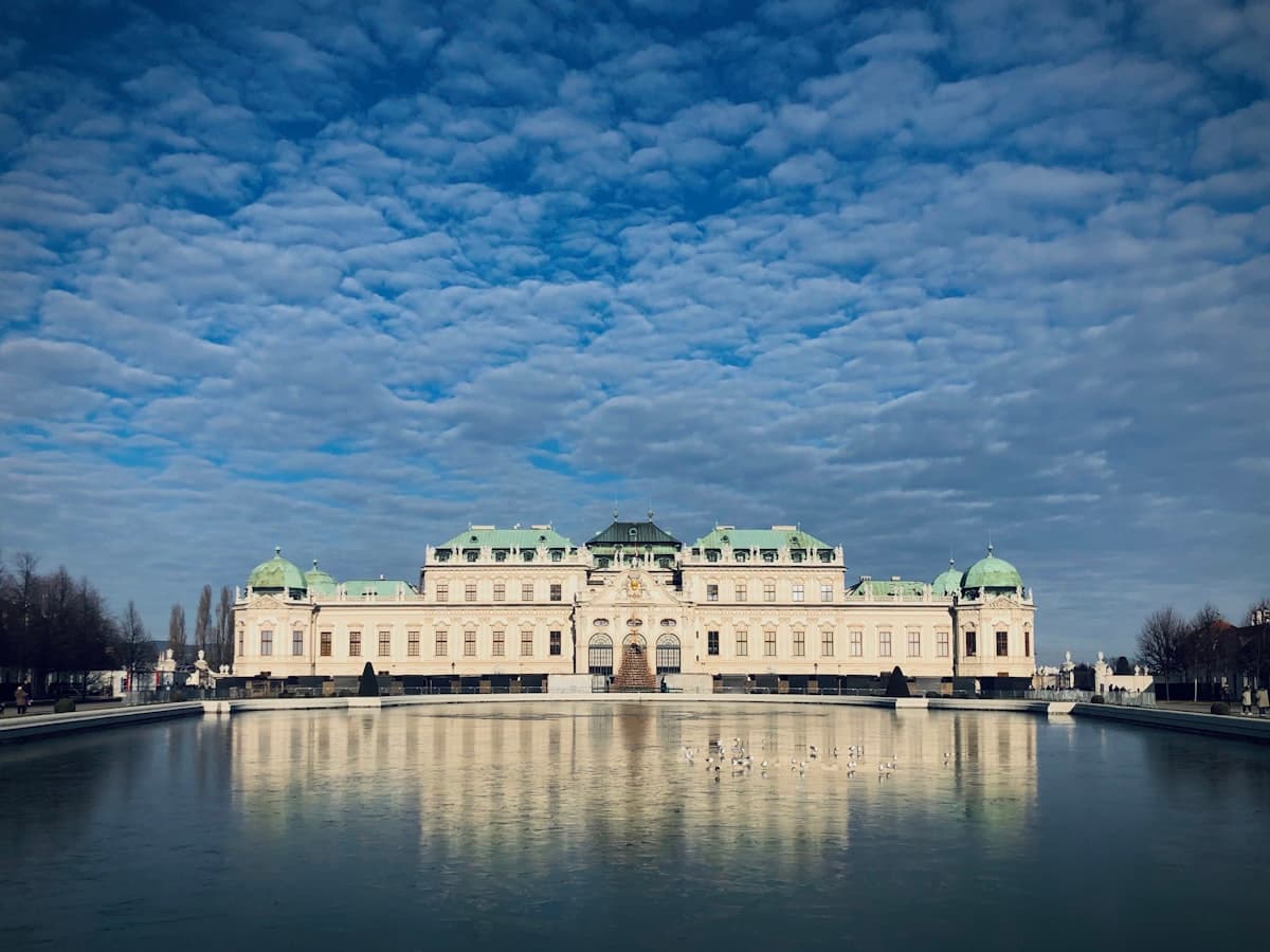 Vienna, Austria seasonal weather — month by month guide