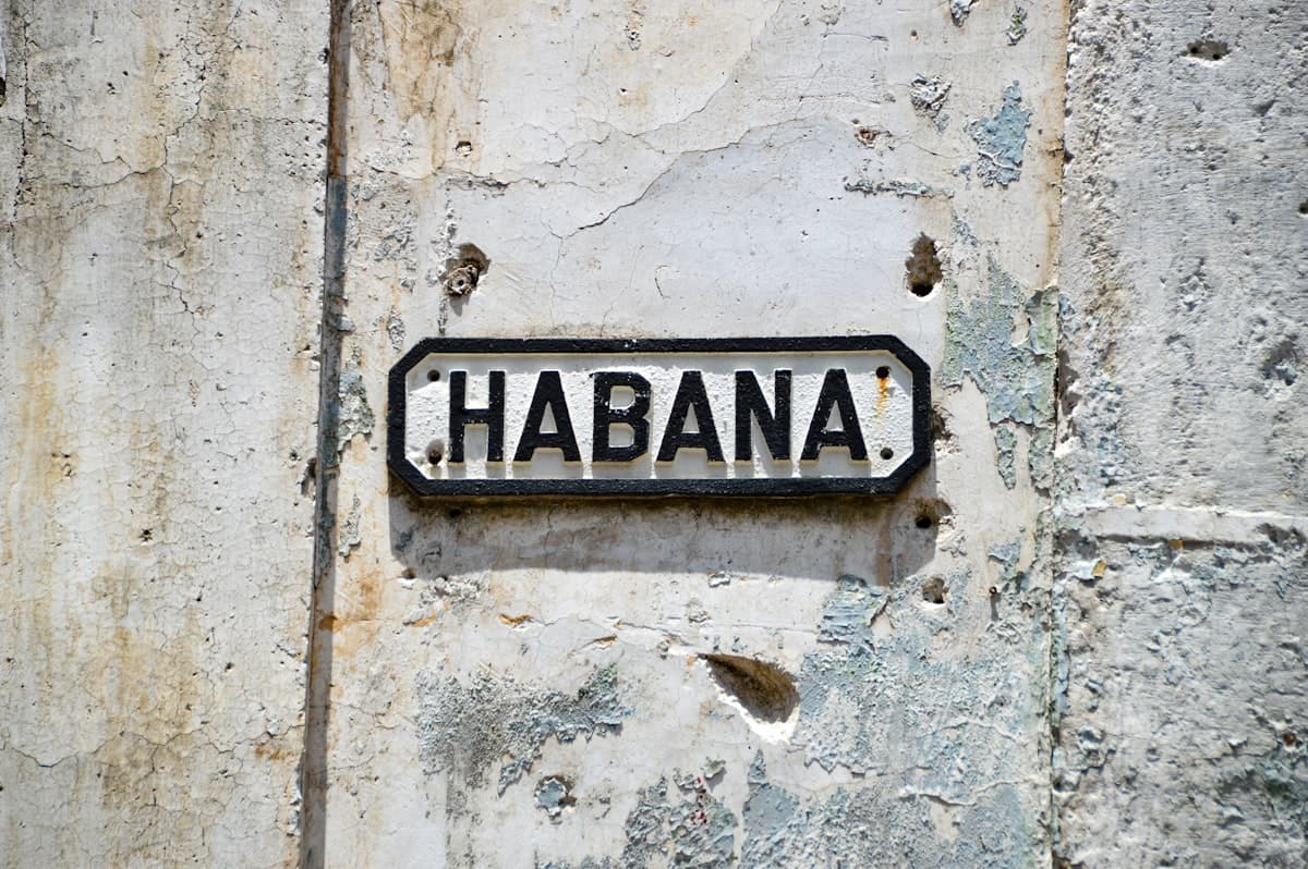 Bustling market in Havana, Cuba — shopping guide