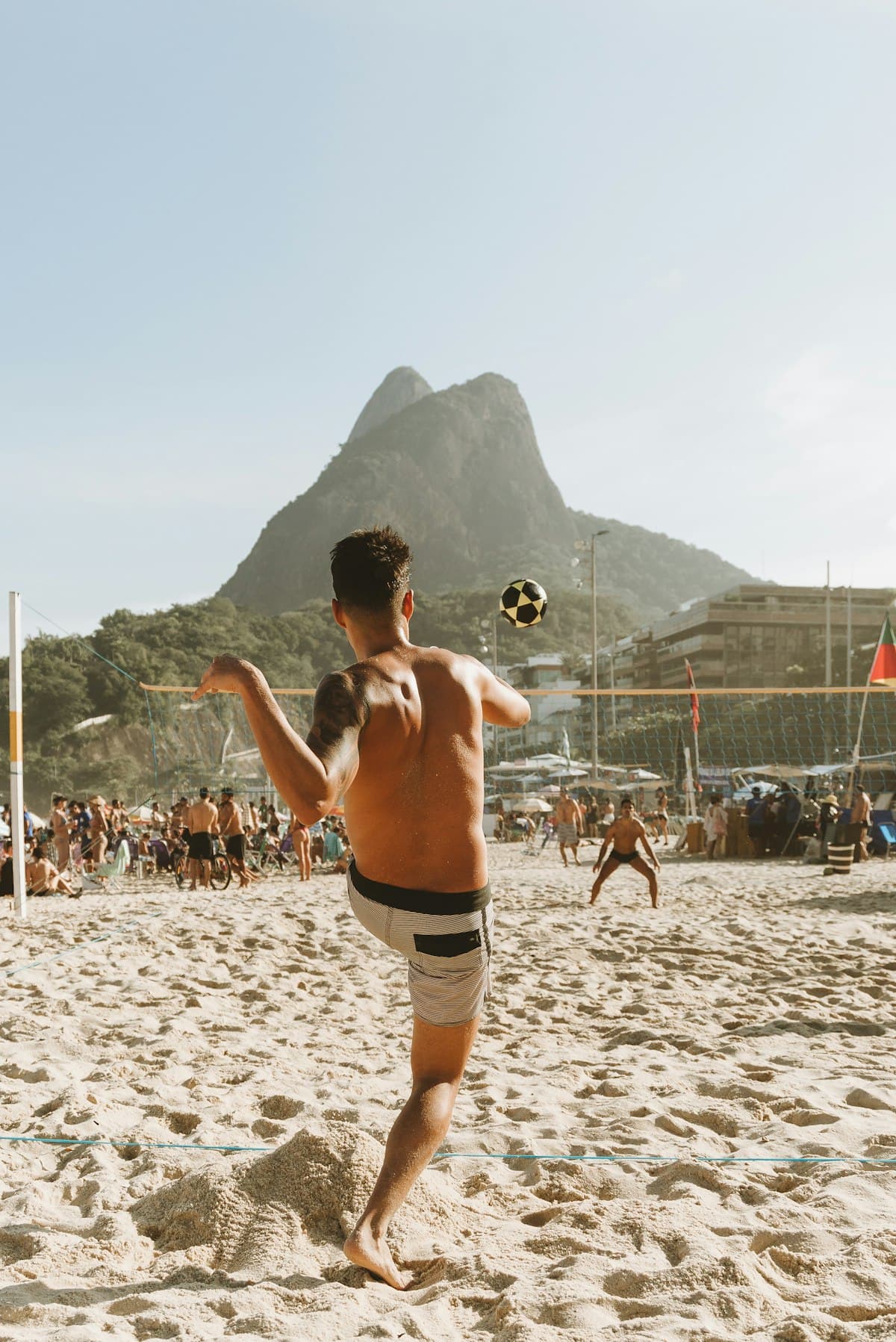 Cultural scene in Rio de Janeiro, Brazil — etiquette guide for travelers
