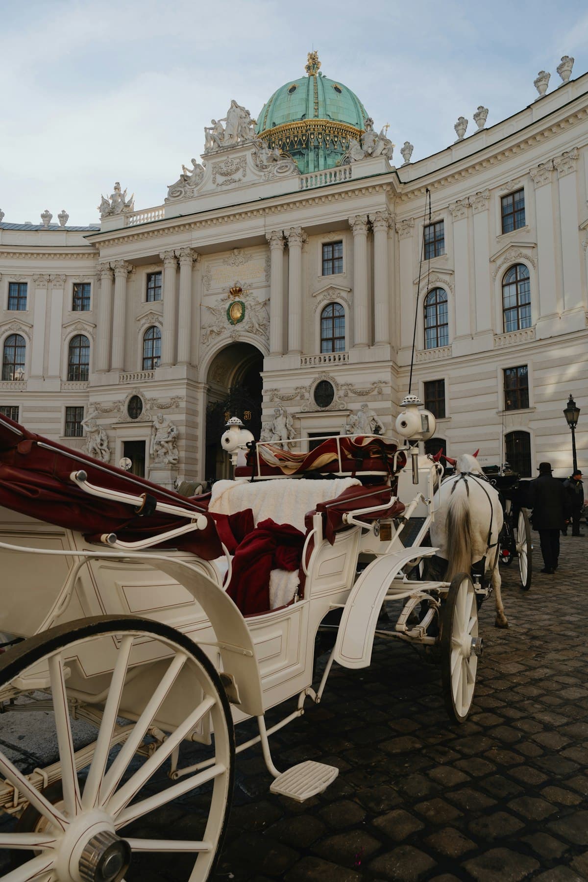 Romantic sunset scene in Vienna, Austria — honeymoon guide