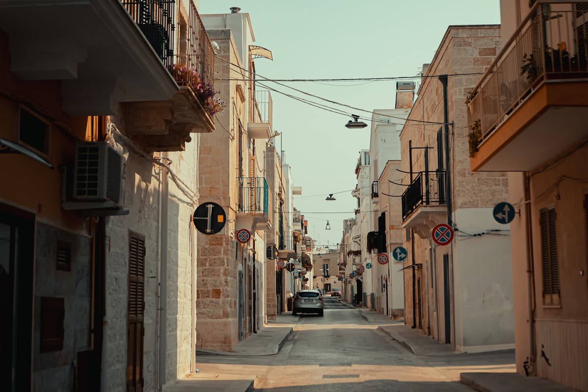 Solo traveler exploring Petra, Jordan safely