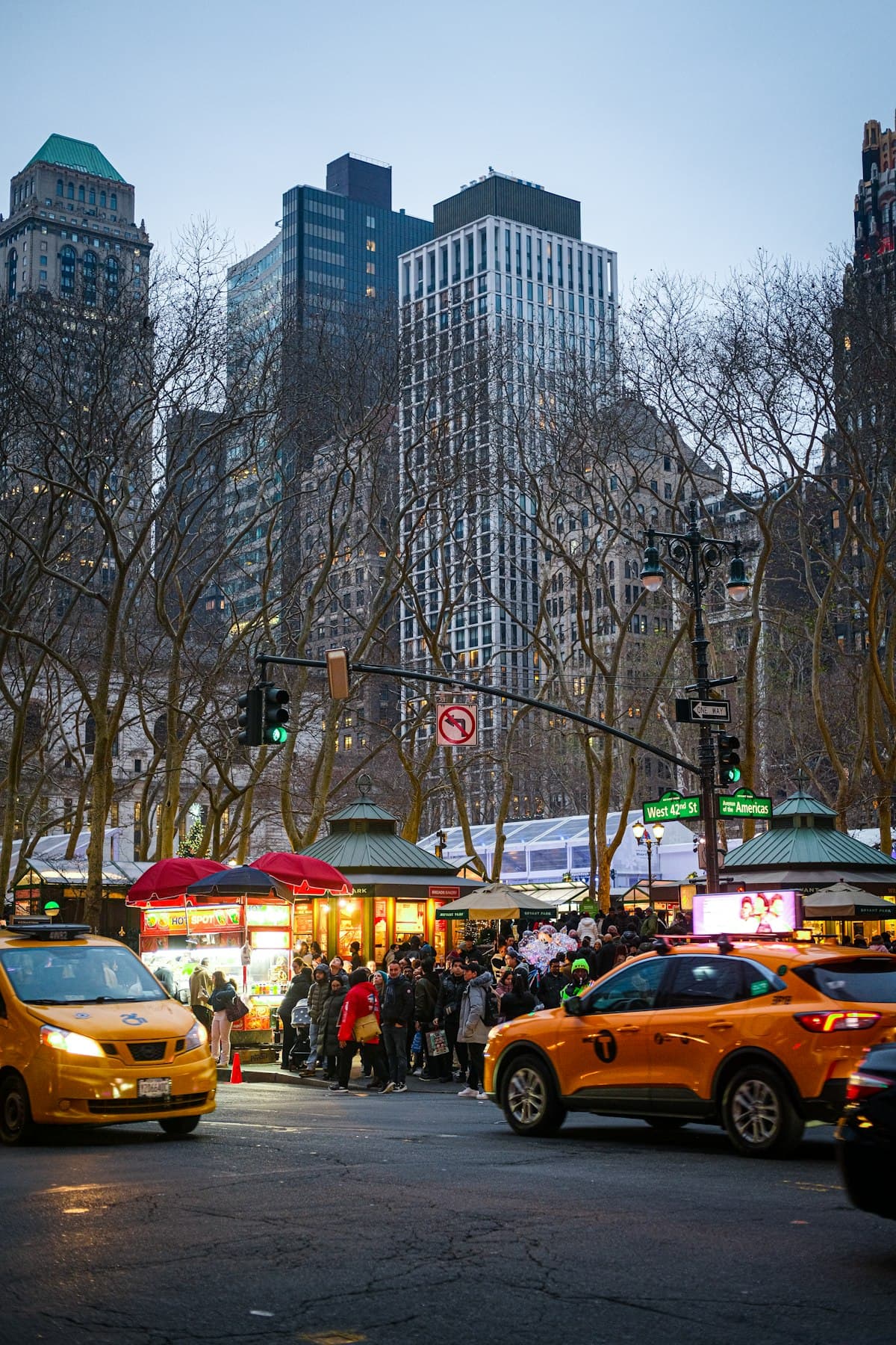 Budget-friendly street scene in New York City, United States