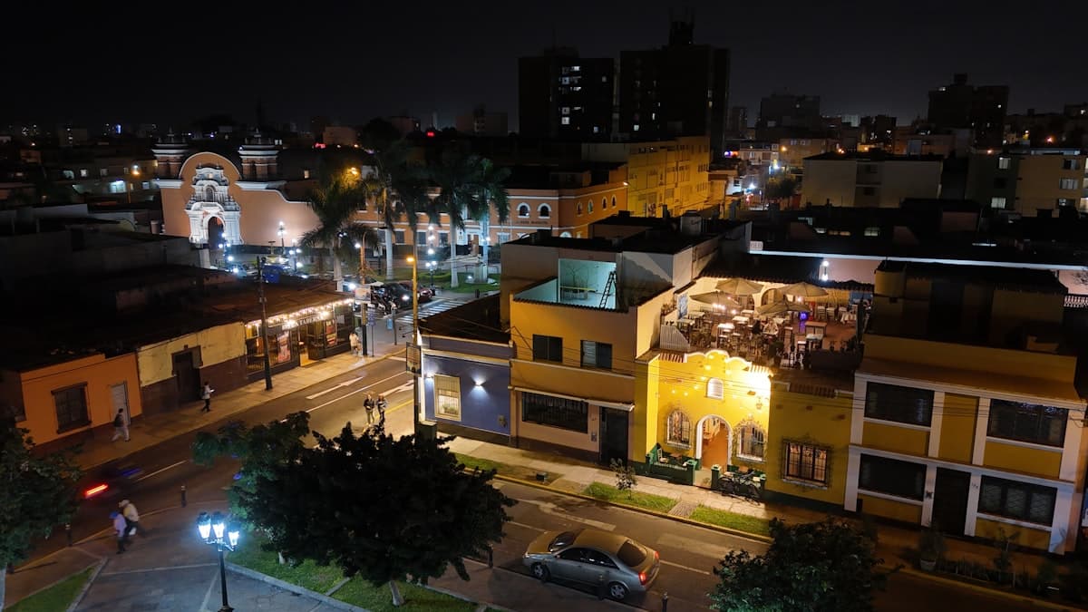 Lima at night — nightlife and evening activities guide