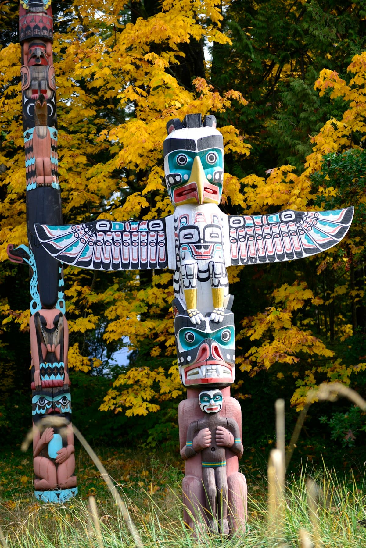 Cultural scene in Vancouver, Canada — etiquette guide for travelers